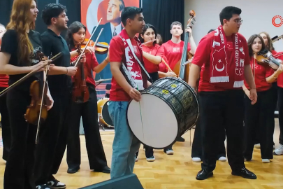 A Milli Futbol Takımı beste yarışmasının kazananı Bursa Zeki Müren Güzel Sanatlar Lisesi öğrencileri oldu