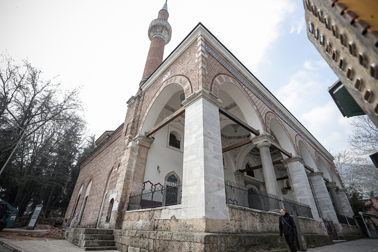 Muradiye ve Hüdavendigar Camileri