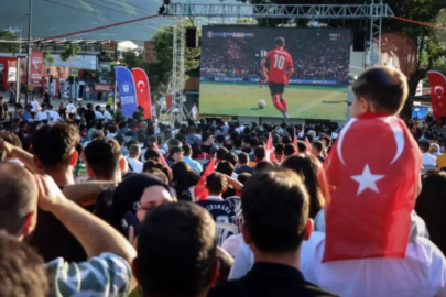 Nilüfer’de milli heyecan dev ekrana taşınıyor