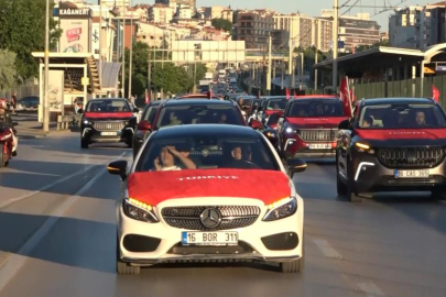 Bursa'da A Milli Takım coşkusu sokaklara taştı, 250 araçlık konvoy kenti turladı