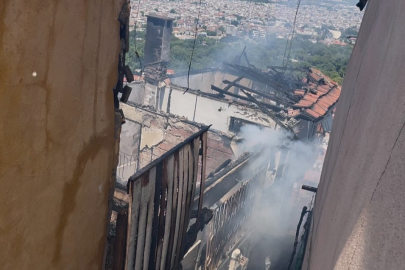 Bursa’da 4 ev alevlere teslim oldu!