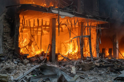 Kiev Belediye Başkanı: Rusya kente yoğun hava saldırısı düzenledi