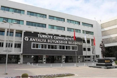 Antalya Büyükşehir Belediyesine yolsuzluk soruşturması: 10 gözaltı