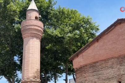 Eşref Tek için İznik Ayasofya önünde lokma dağıtıldı