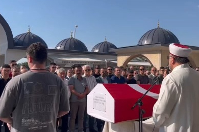 Duruşmada kalp krizi geçirerek hayatını kaybeden Cumhuriyet Savcısı son yolculuğuna uğurlandı
