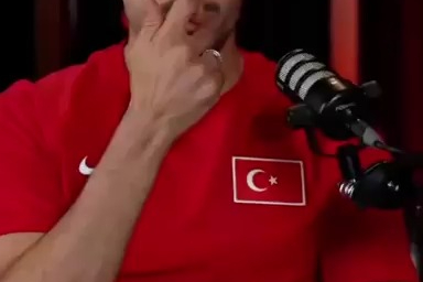 Golle uyandırmak istiyorum” dedi... Uyandırmaya kıyamadı