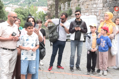 25 ülkeden öğrenciler aynı safta: Mehterle kültür köprüsü kurdular