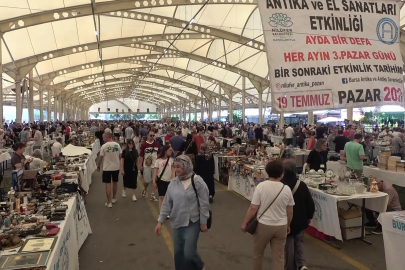 Bursa'da kurulan Agora Antika Pazarı, 10 yaşında